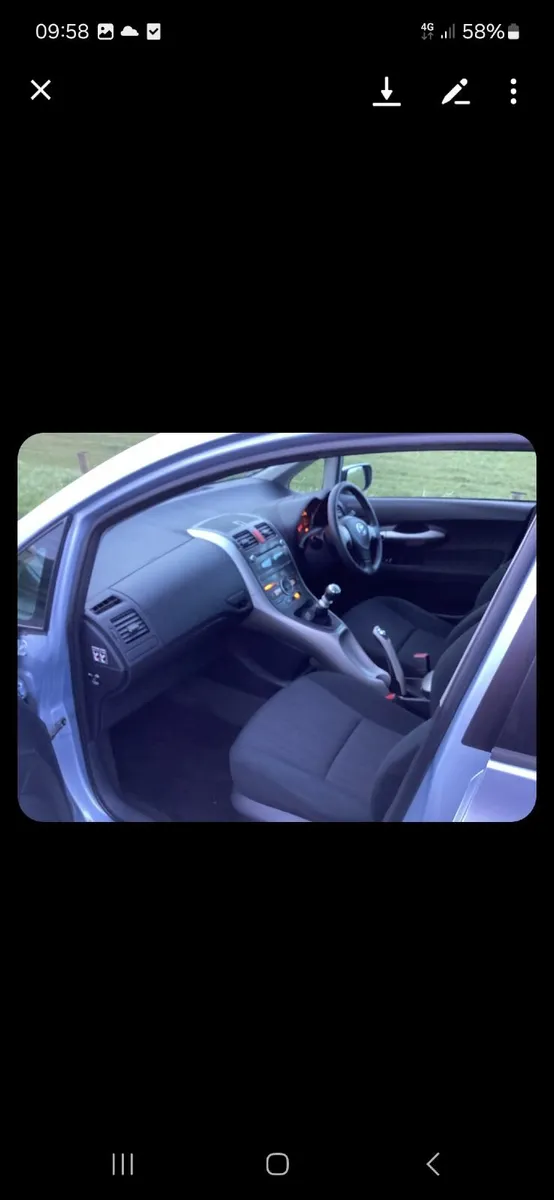 Toyota Auris 2009 - Image 3