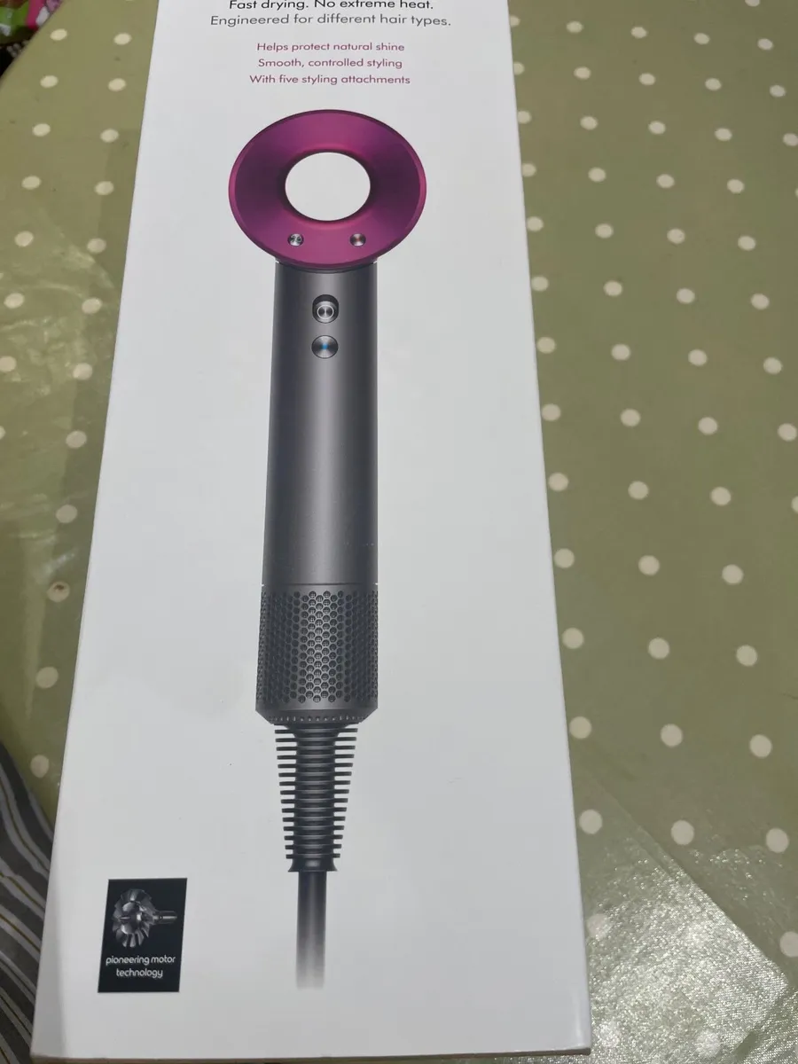 Dyson supersonic hairdryer - Image 2