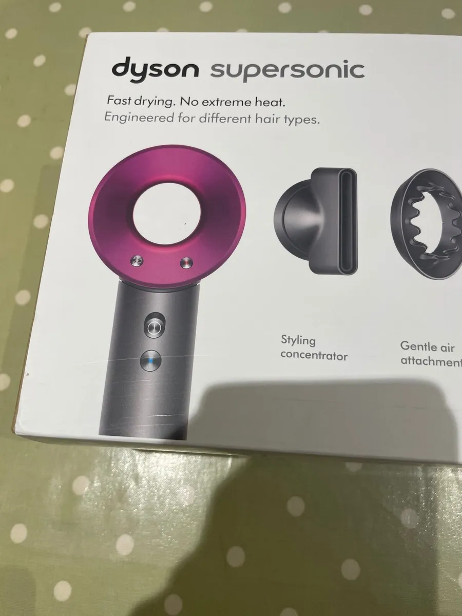 Dyson supersonic hairdryer - Image 3