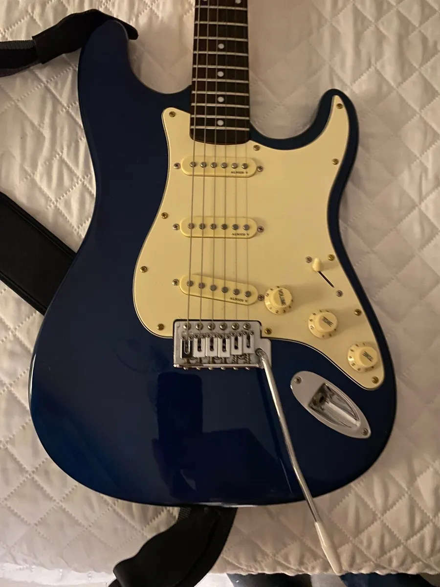 Electric guitar Tanglewood Alnico V - Image 1