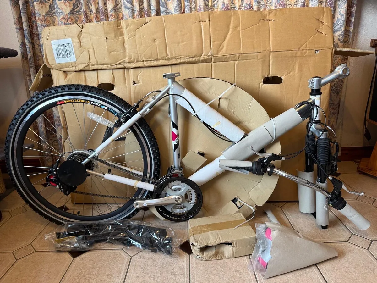 New Unused Power Venus Pro Mountain Bike - Image 4