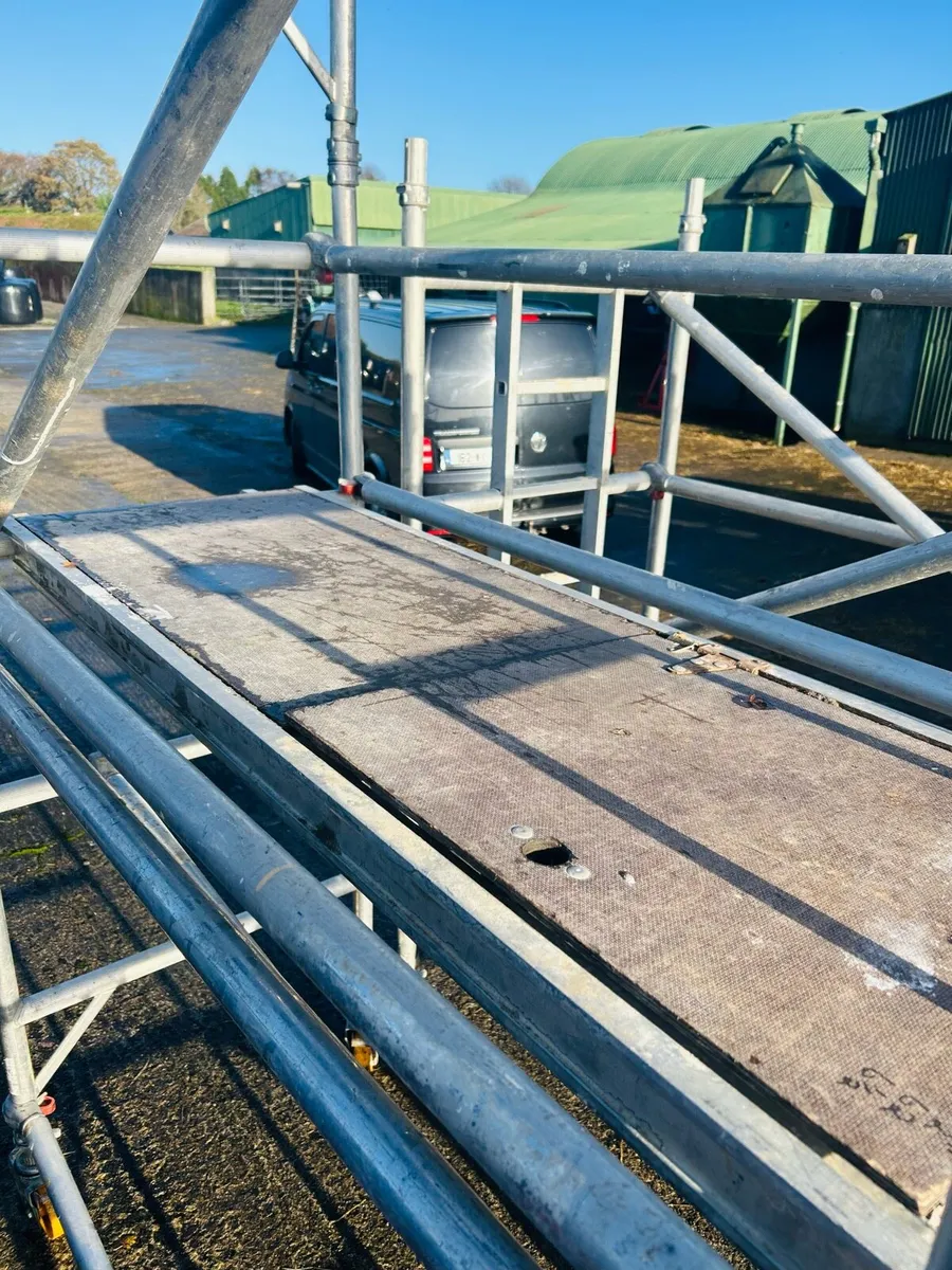 Boss professional scaffolding - Image 2