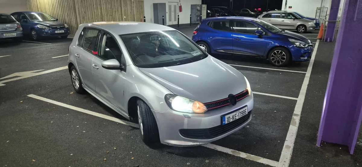 Volkswagen Golf 2010 - Image 1