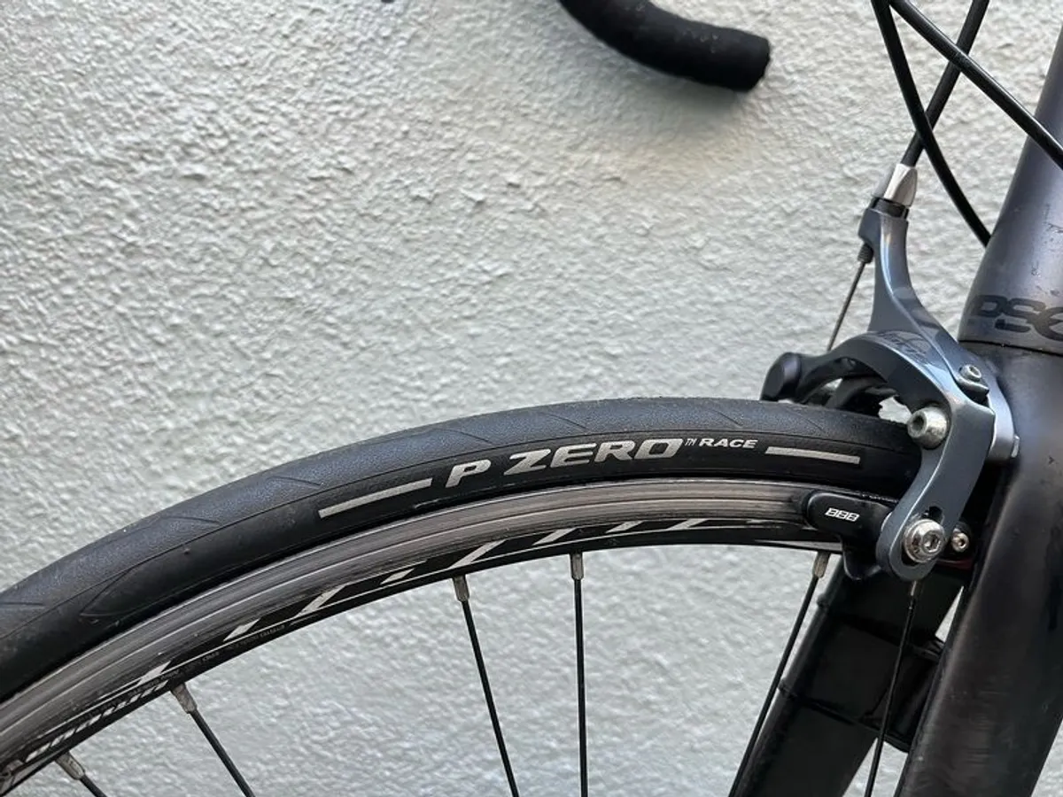 Thompson R-5200 Road Bike - Image 2