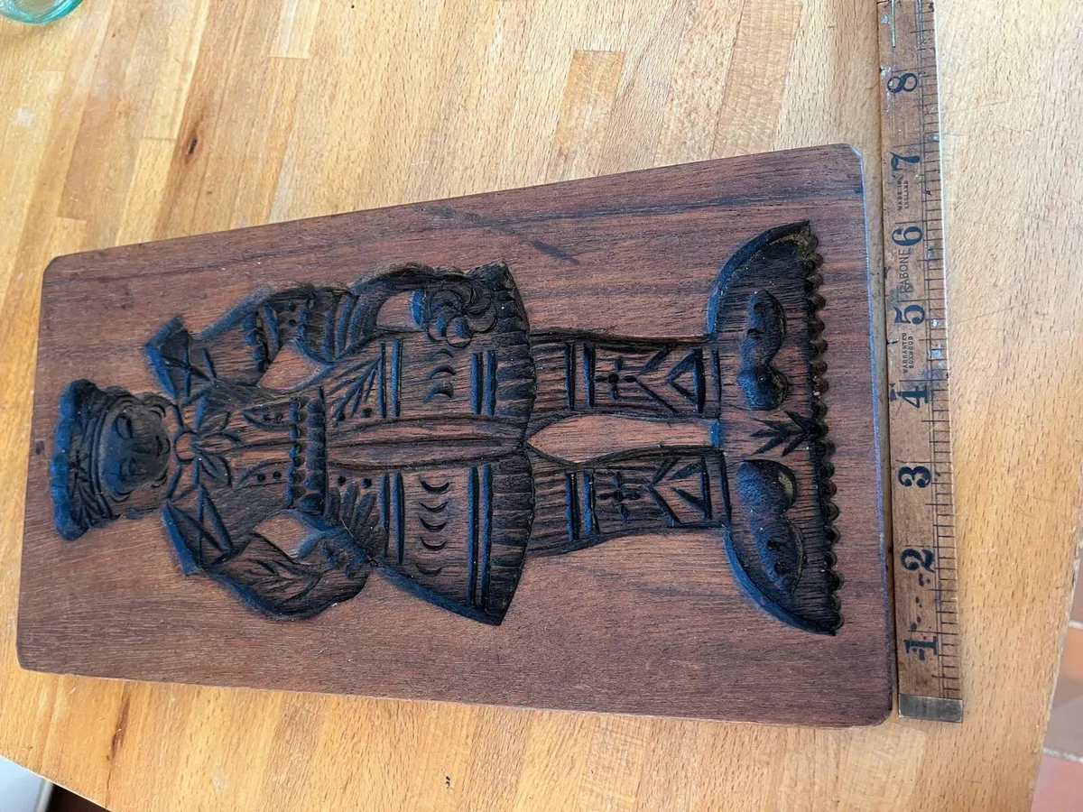 Vintage Cookie Mould - Image 2