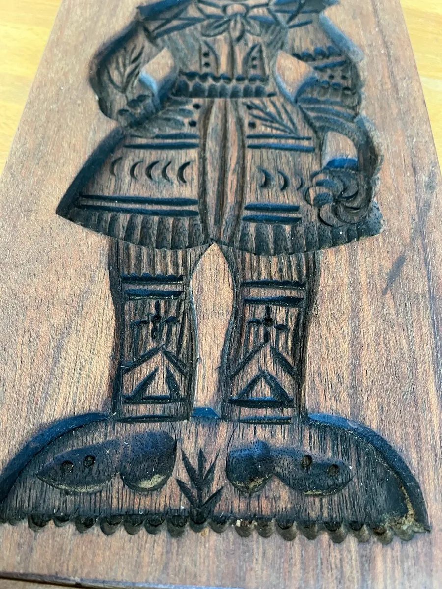 Vintage Cookie Mould - Image 3
