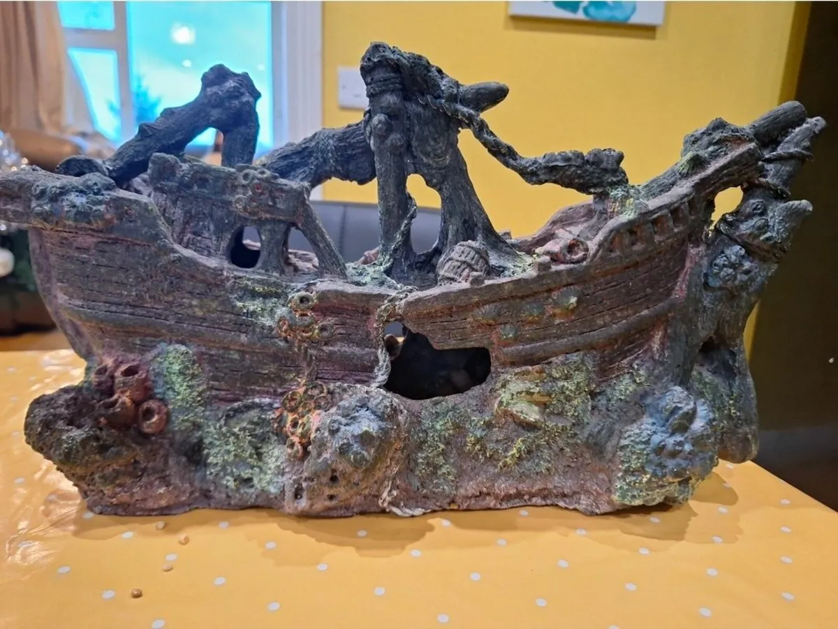 Juwel Corner Aquarium Fish Tank - Image 3