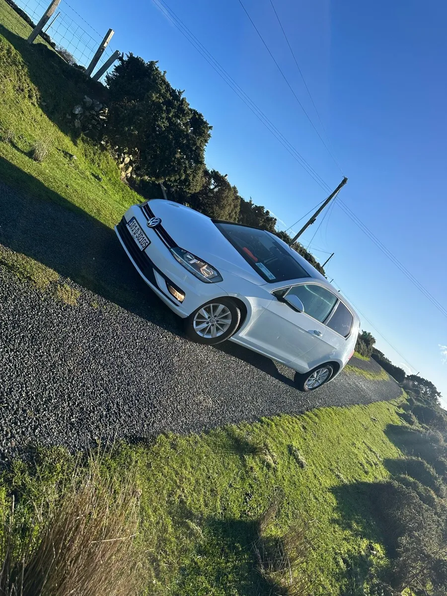 Volkswagen Golf - Image 1