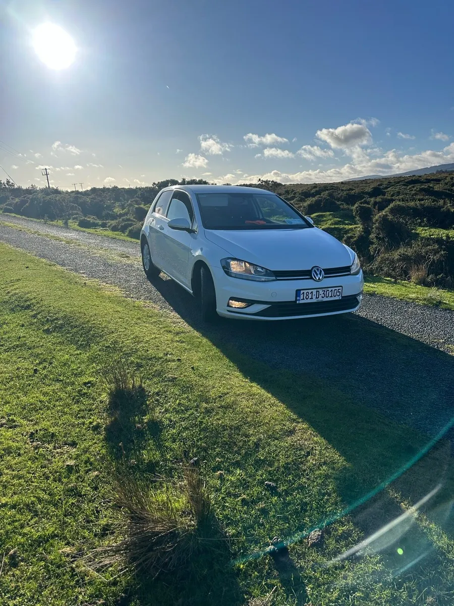 Volkswagen Golf - Image 4
