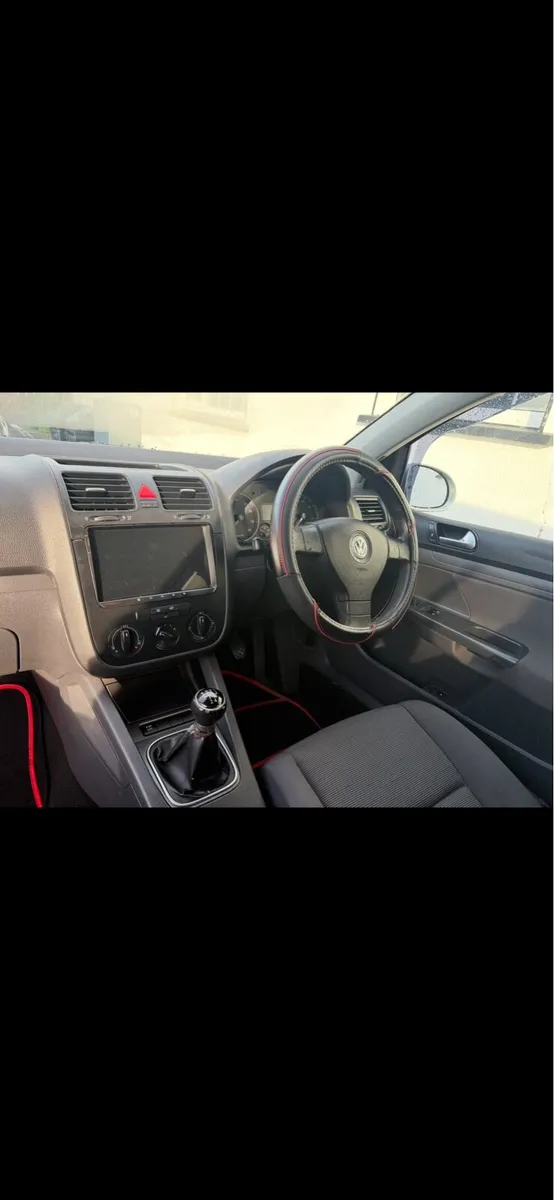 Volswagon golf - Image 4