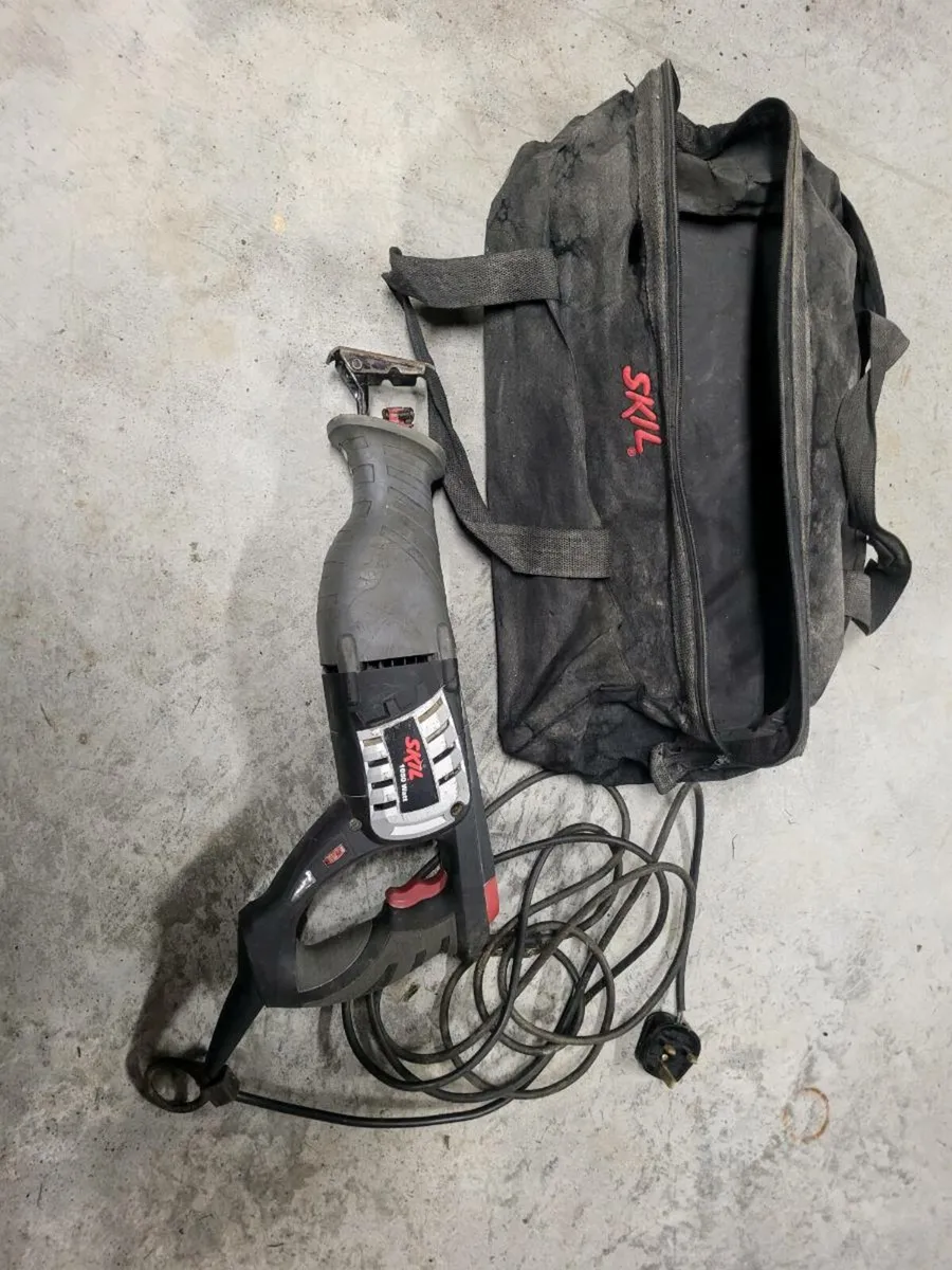 Reciprocating saw - Image 1