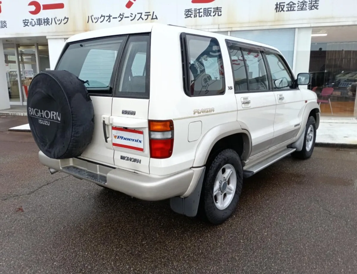 1996 Isuzu Bighorn XS Plaisir Long – 3.1D - Image 4