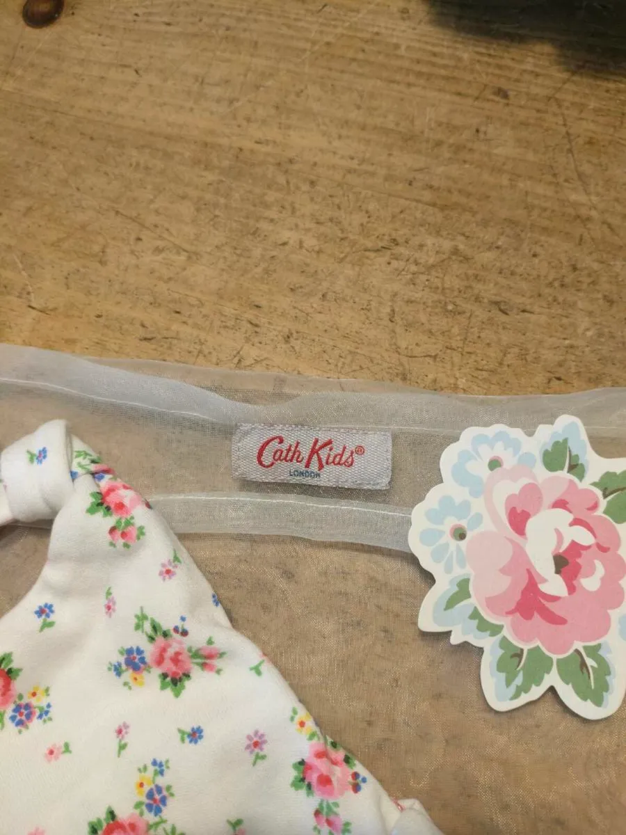 Cath Kidsons baby accessories set, floral design, - Image 3