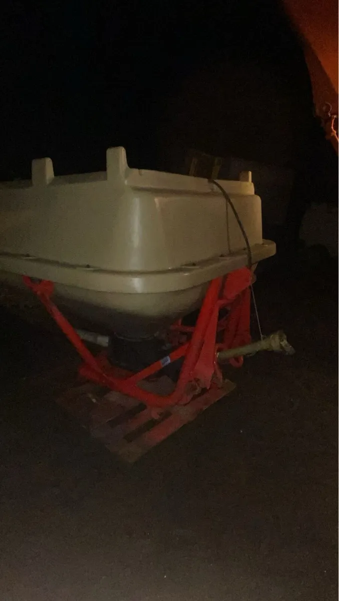 Abbey spreader - Image 1