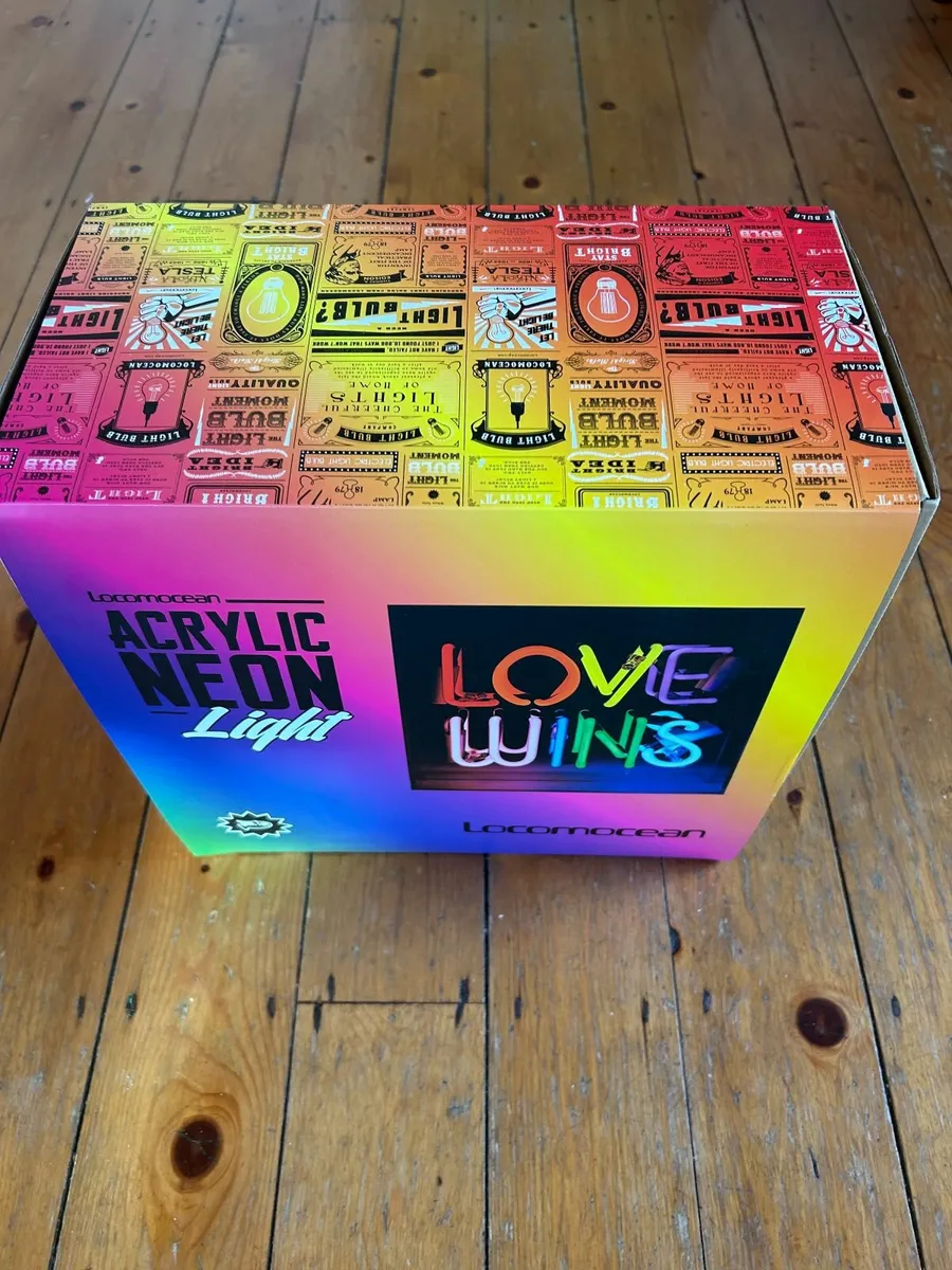 Love Wins retro sign - Image 2