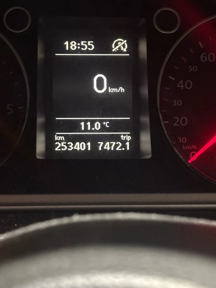 Volkswagen Passat 2011 - Image 1