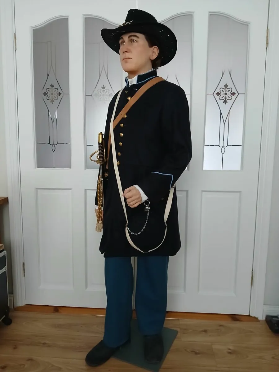 Civil war full size cavalry wax figure - Image 2
