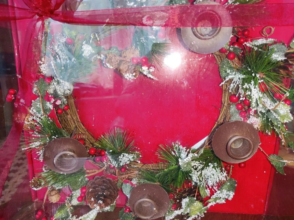 HUGE WROUGHT IRON CHRISTMAS, Wax Candle Holder ! - Image 1