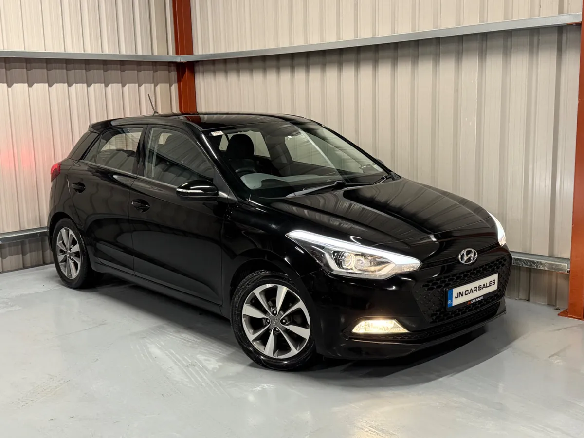 2017 Hyundai i20 1.2 Deluxe - Image 1