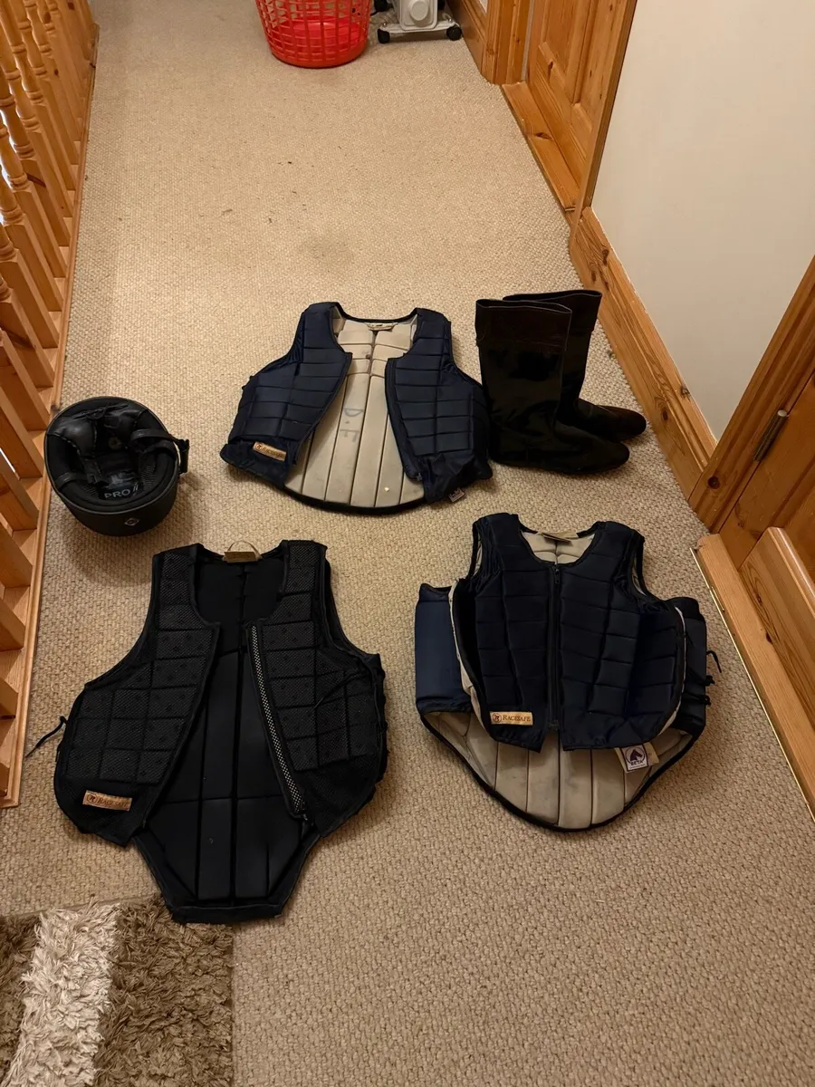 Racing gear - Image 1