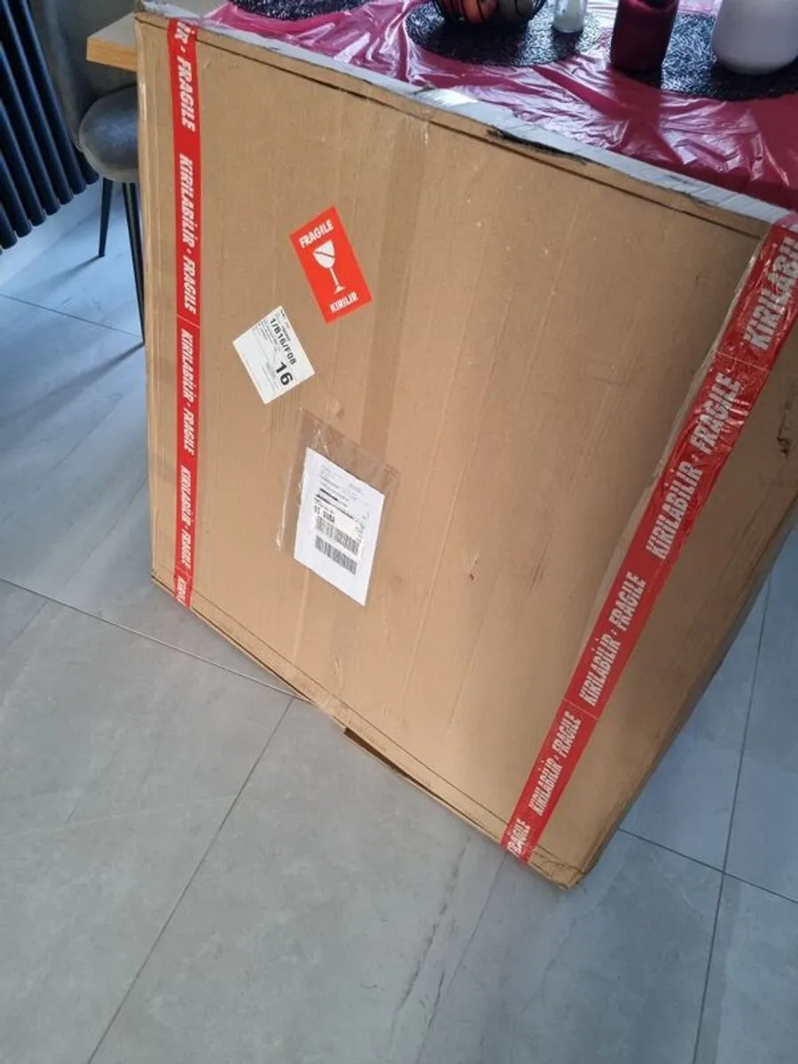 Triple Circle Metal Wall Clock - Image 3