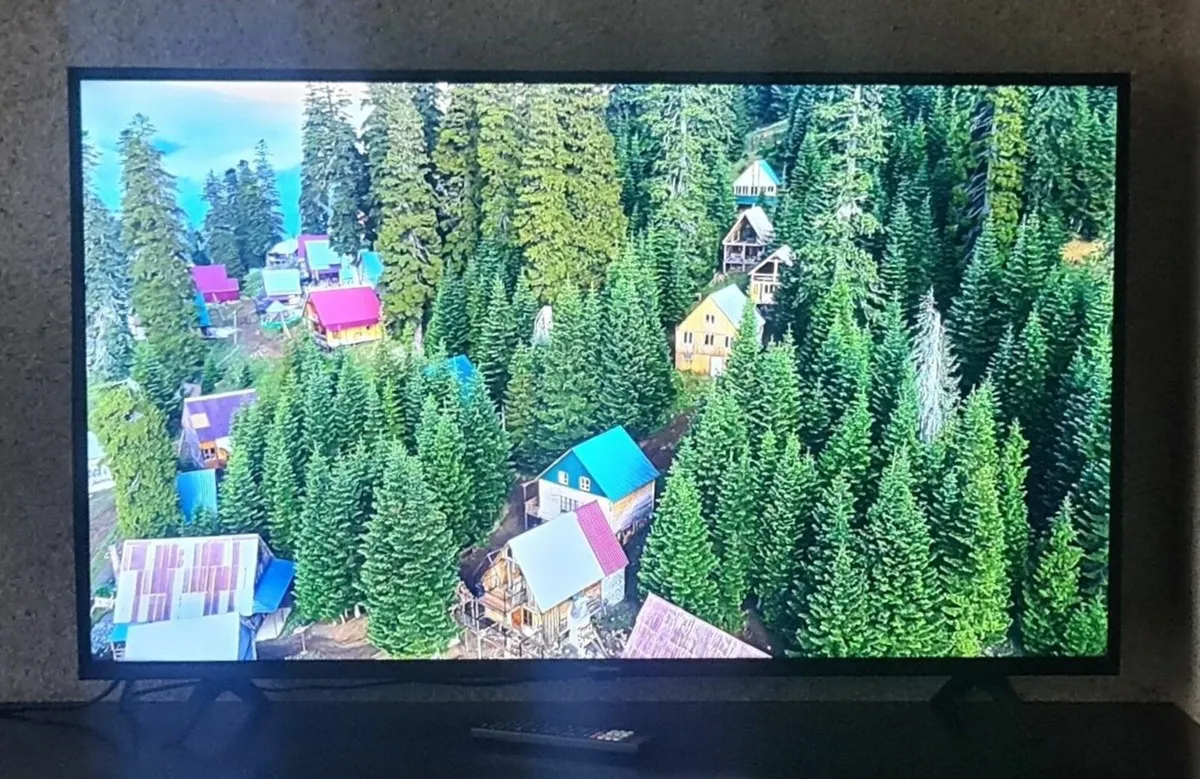 Hisense H50B7100UK smart tv - Image 3