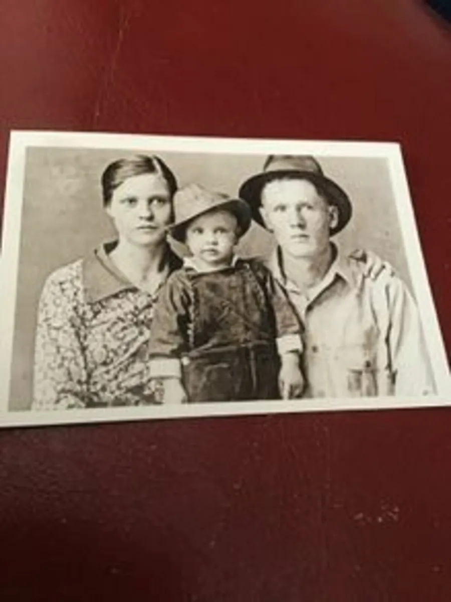 Rare Elvis Licensed Memorabilia - Photo of Elvis