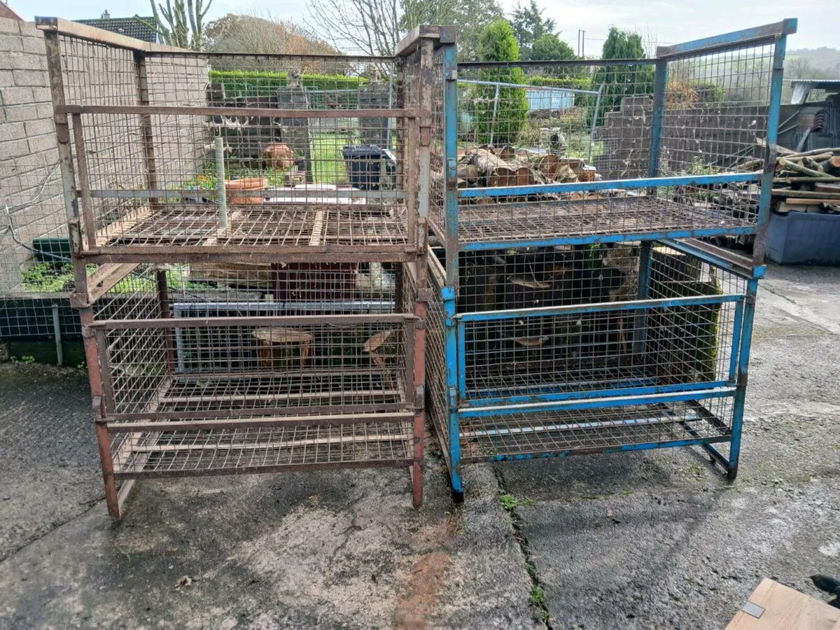 Steel crates - Image 1