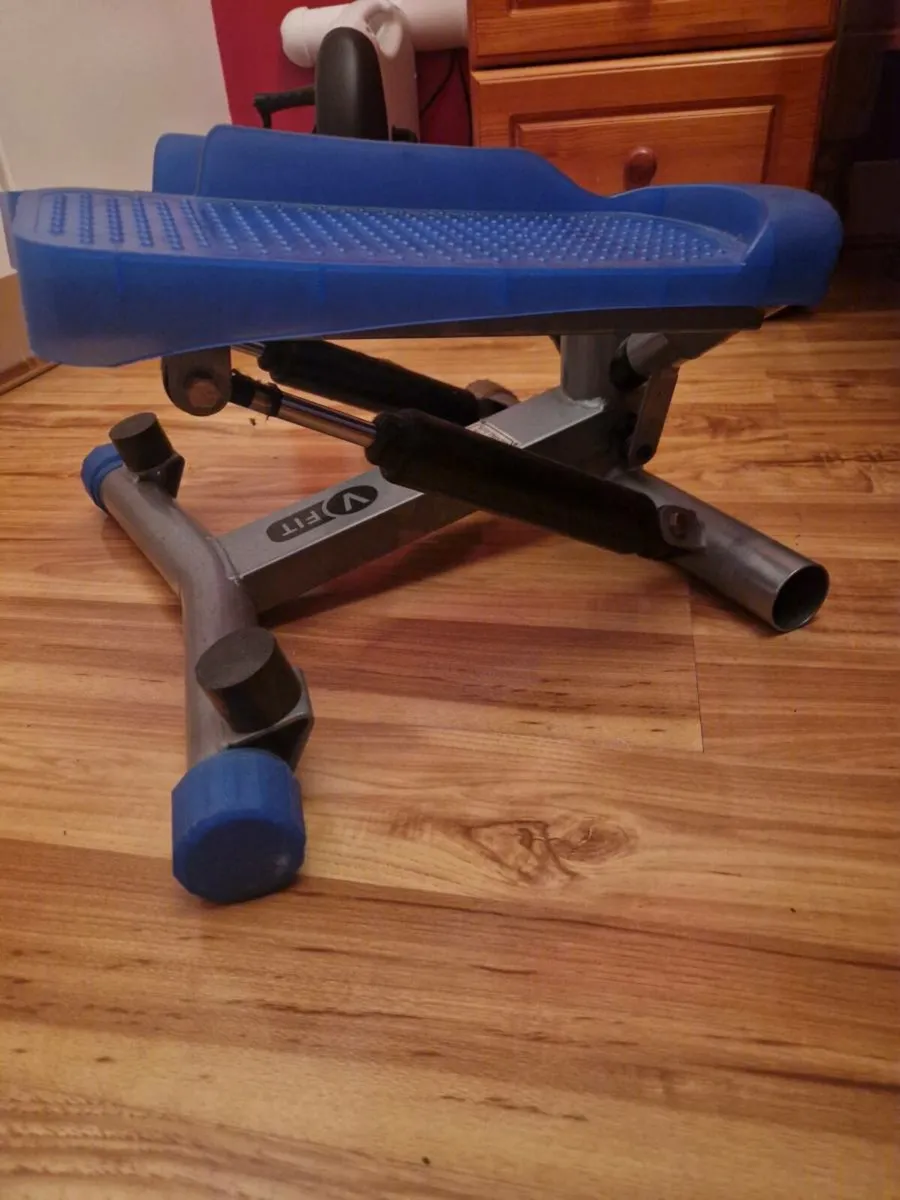 Small stepping machine - Image 3