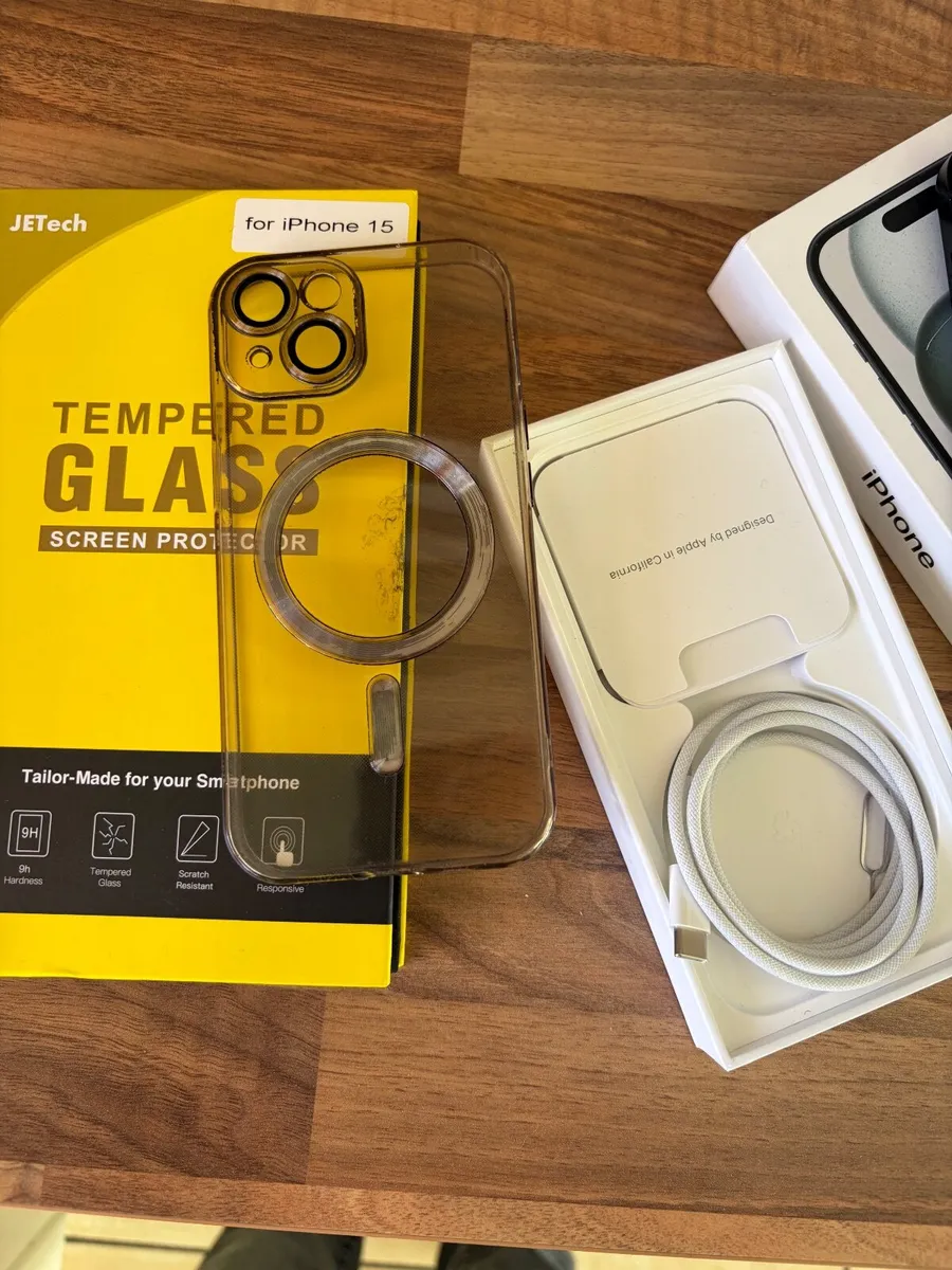 iPhone 15 128gb Black - As New Condition - Image 4