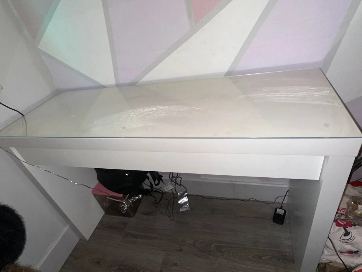 Desk/dressing table - Image 3