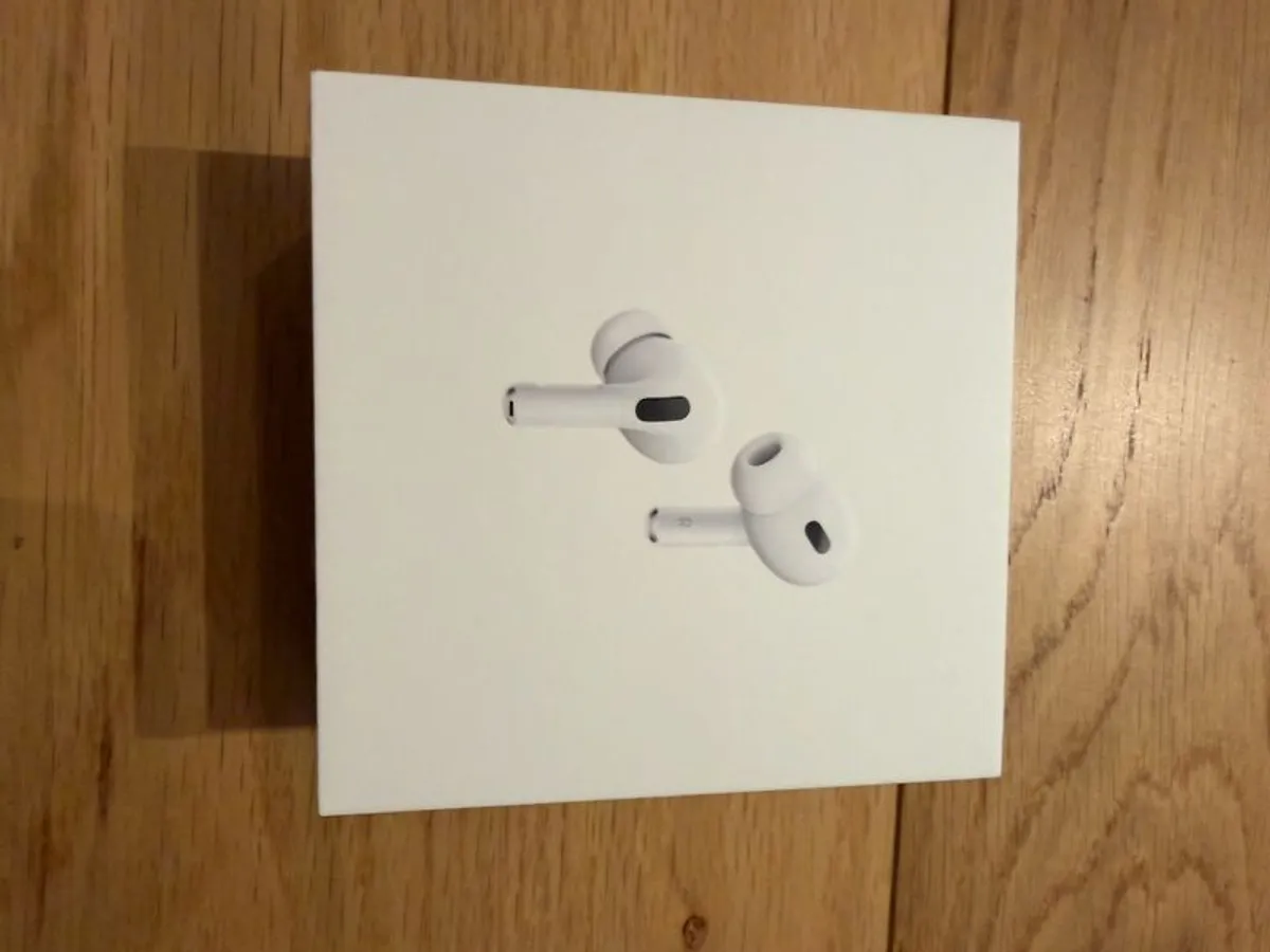 AirPods Pro 2 in mint condition - Perfect gift for Christmas - Image 3