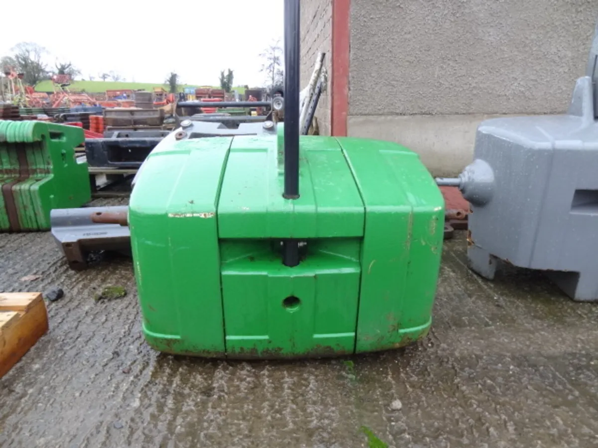 John Deere BPW 900KG Weight Block - Image 2