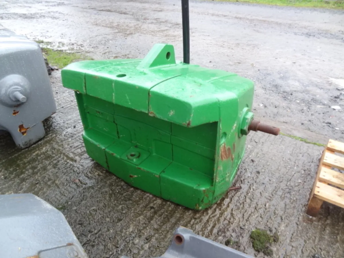 John Deere BPW 900KG Weight Block - Image 4