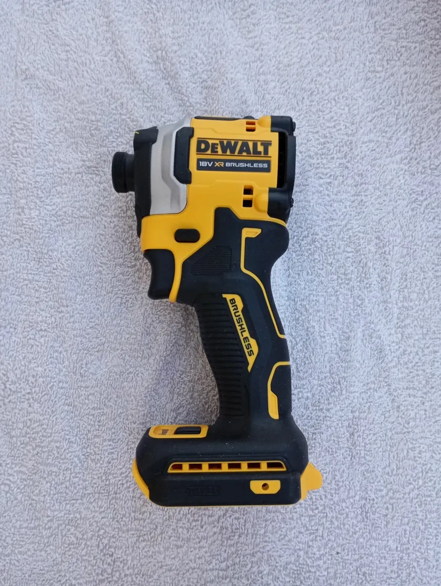 DeWalt dcf850 - Image 3