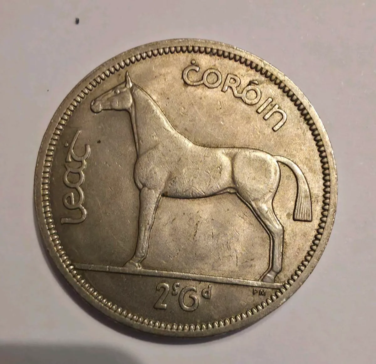 1967 irish half crown - Image 1