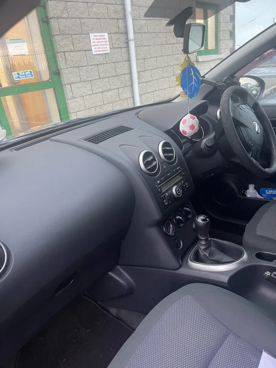 Nissan Qashqai - Image 1