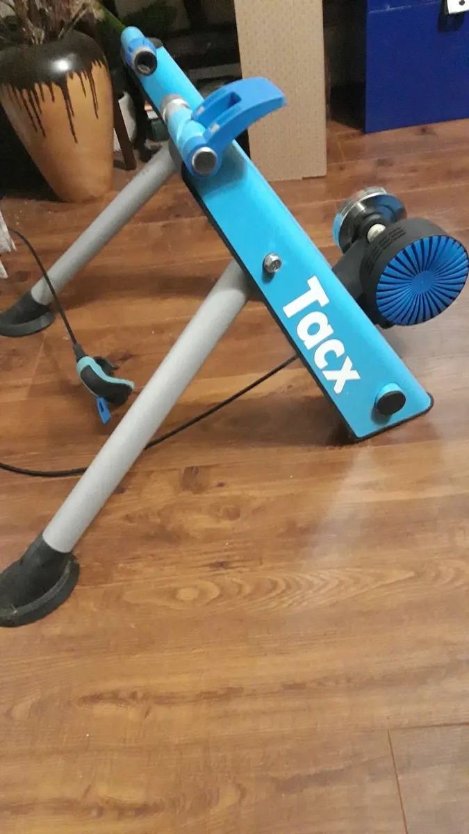 Tacx Blue Matic Basic Trainer - Image 1
