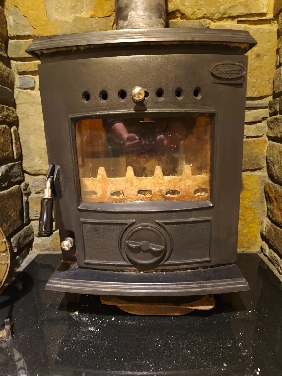Stove - Image 1
