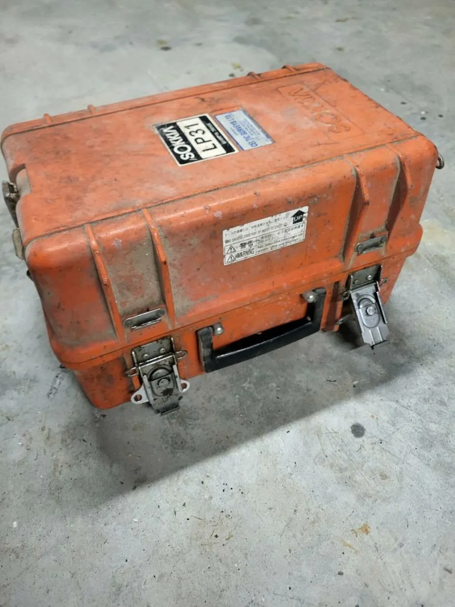 Hard shell case/box - Image 2