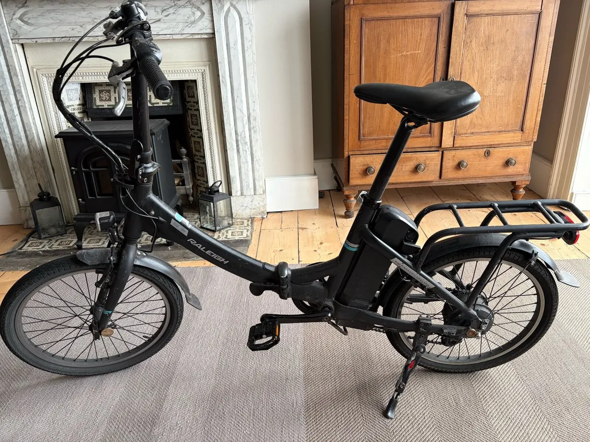Raleigh Stow-E-Way Folding Electric Bike - Image 3
