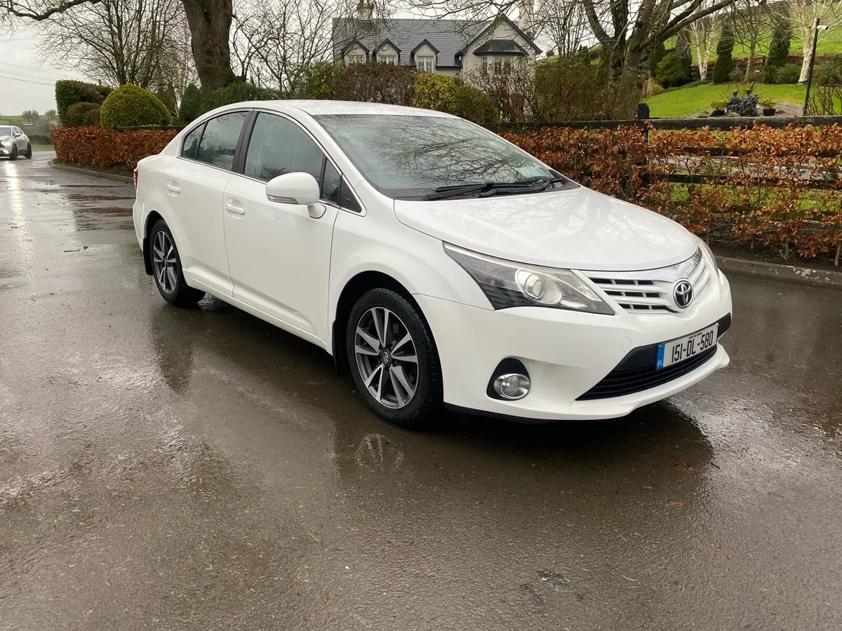 151 TOYOTA AVENSIS 2.0 D4D LUNA LOW KLMS MINT - Image 2