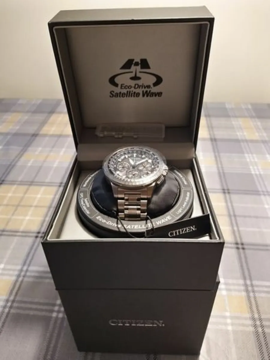Citizen Satellite Wave CC9020-54E - Super Titanium - Image 2