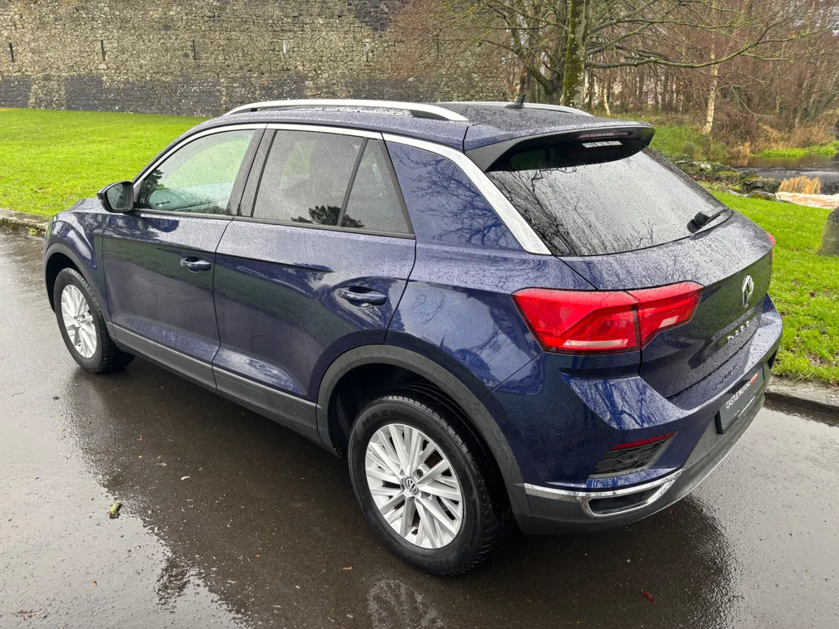 Volkswagen T-Roc 2018 I.6Tdi Design -Low Mileage- - Image 2
