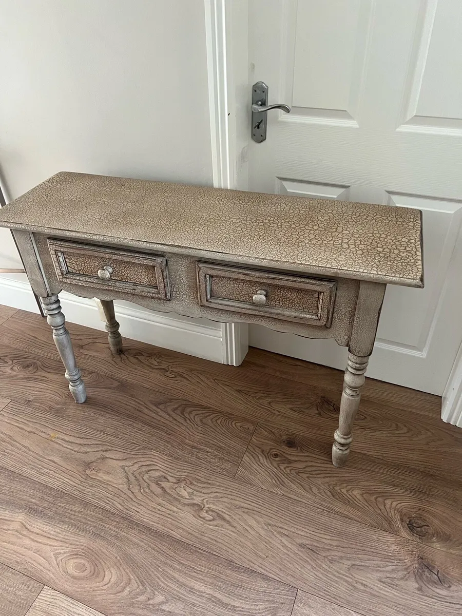 Console table - Image 1