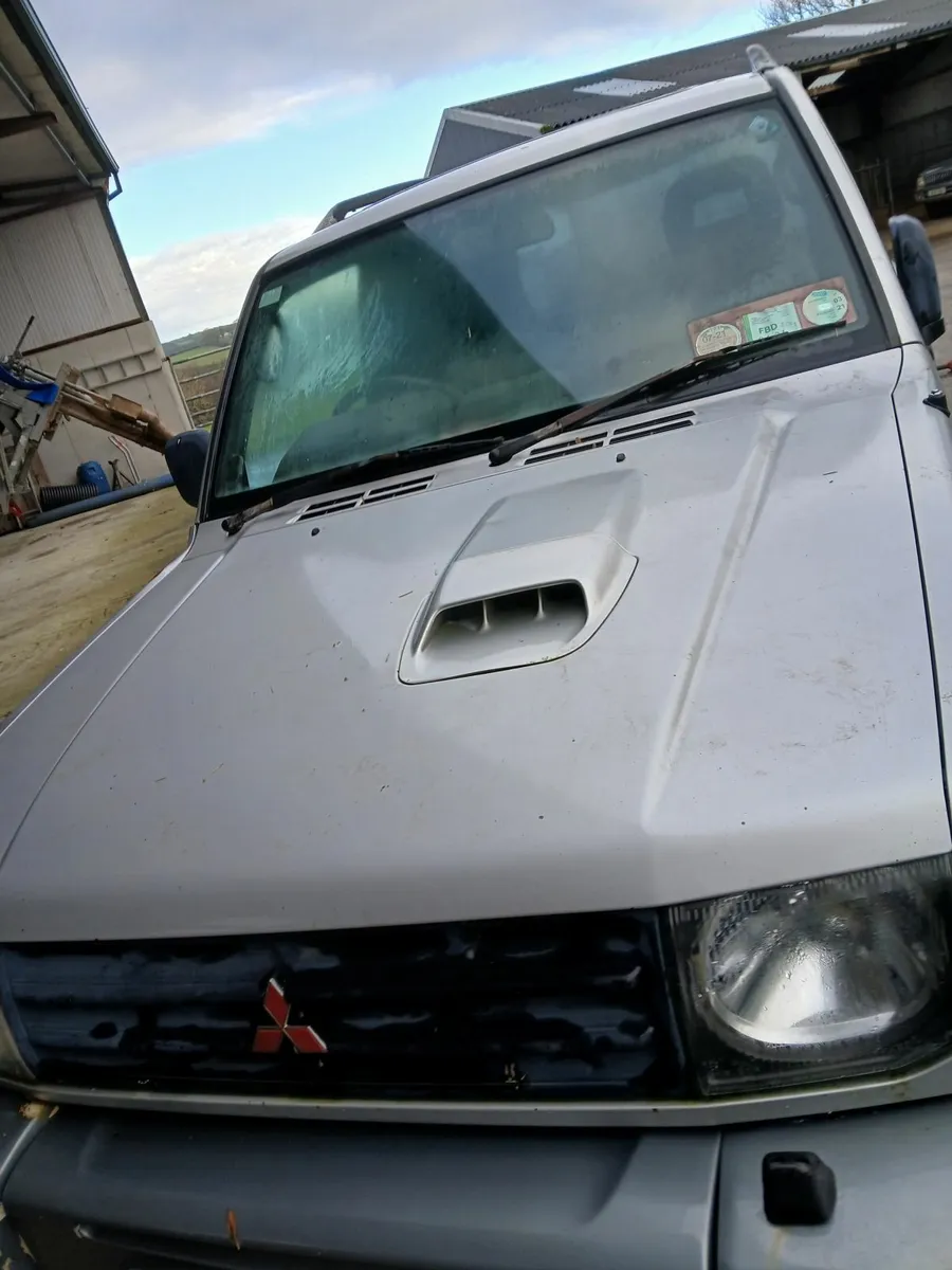 Mitsubishi Pajero 1999 - Image 2