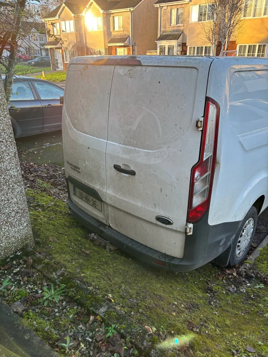 Ford Transit Custom LWB - Image 3