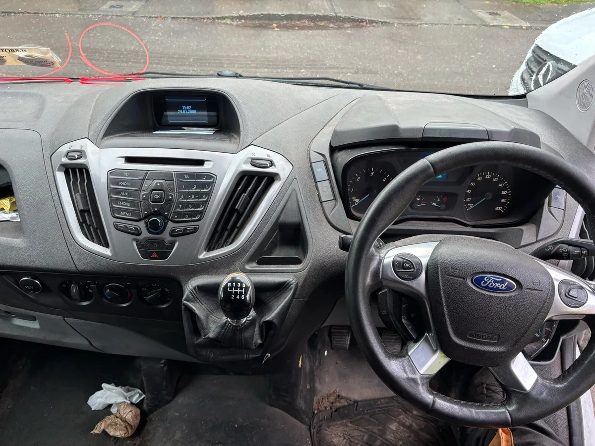 Ford Transit Custom LWB - Image 4