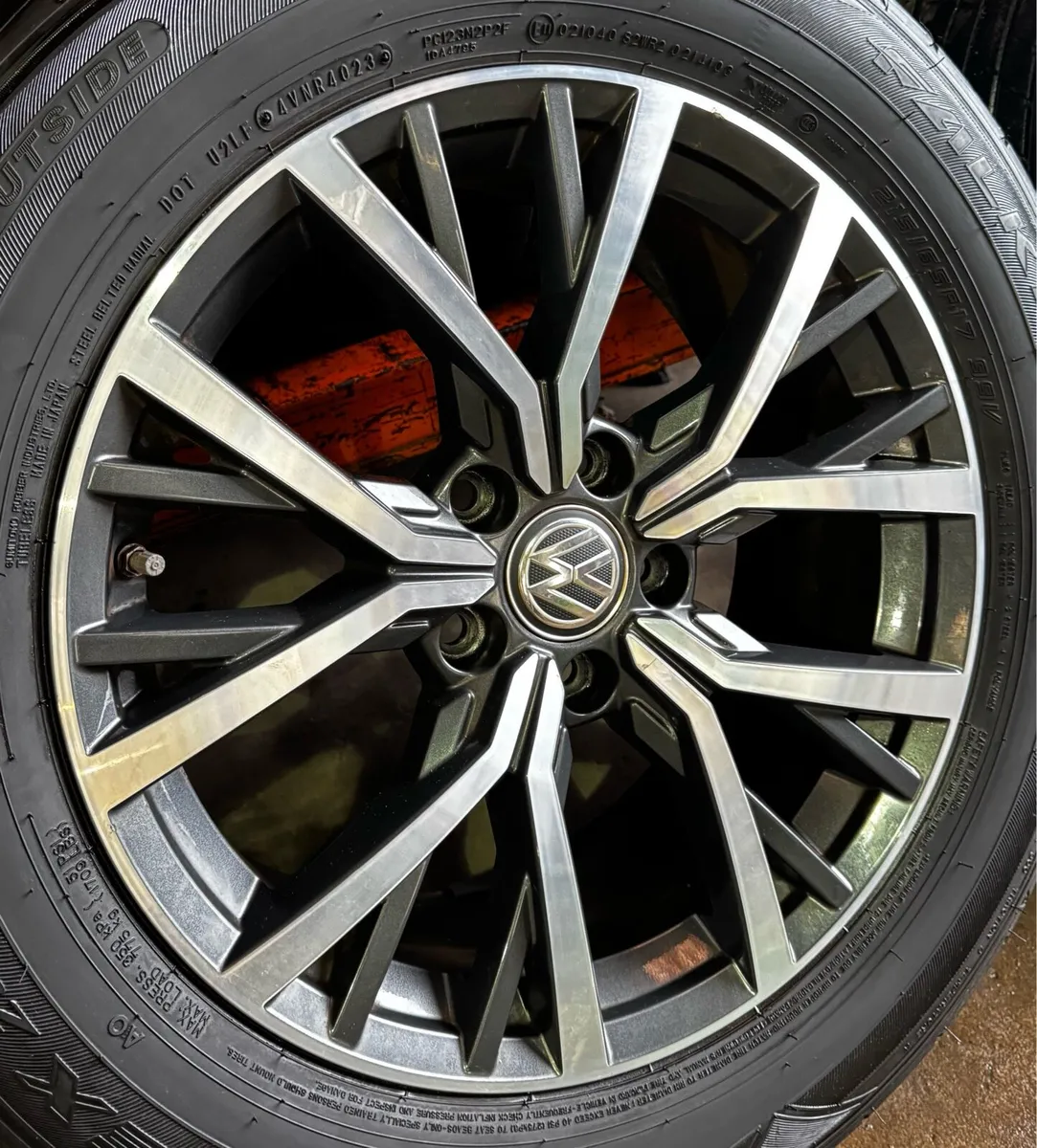 17” Genuine Volkswagen Alloys - Image 4