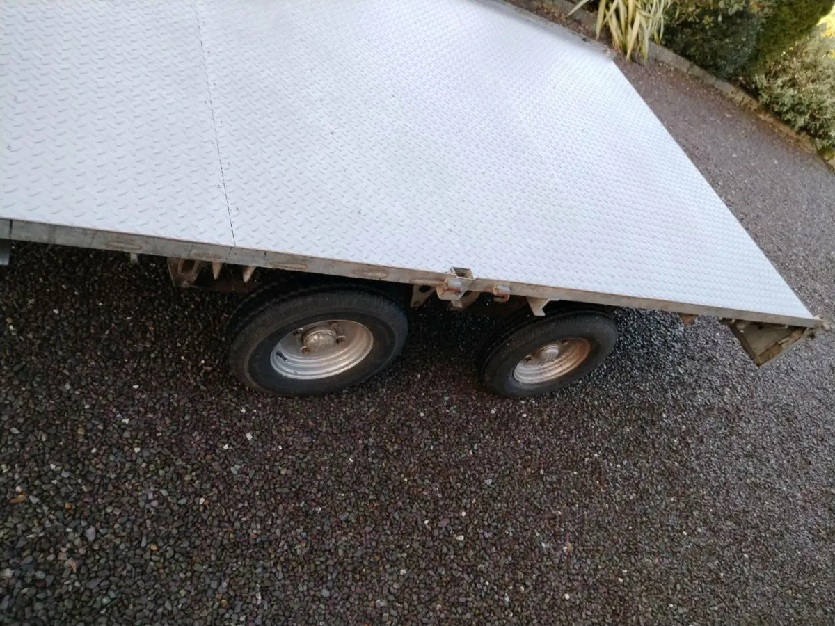 Flat Ivor Williams trailer - Image 1